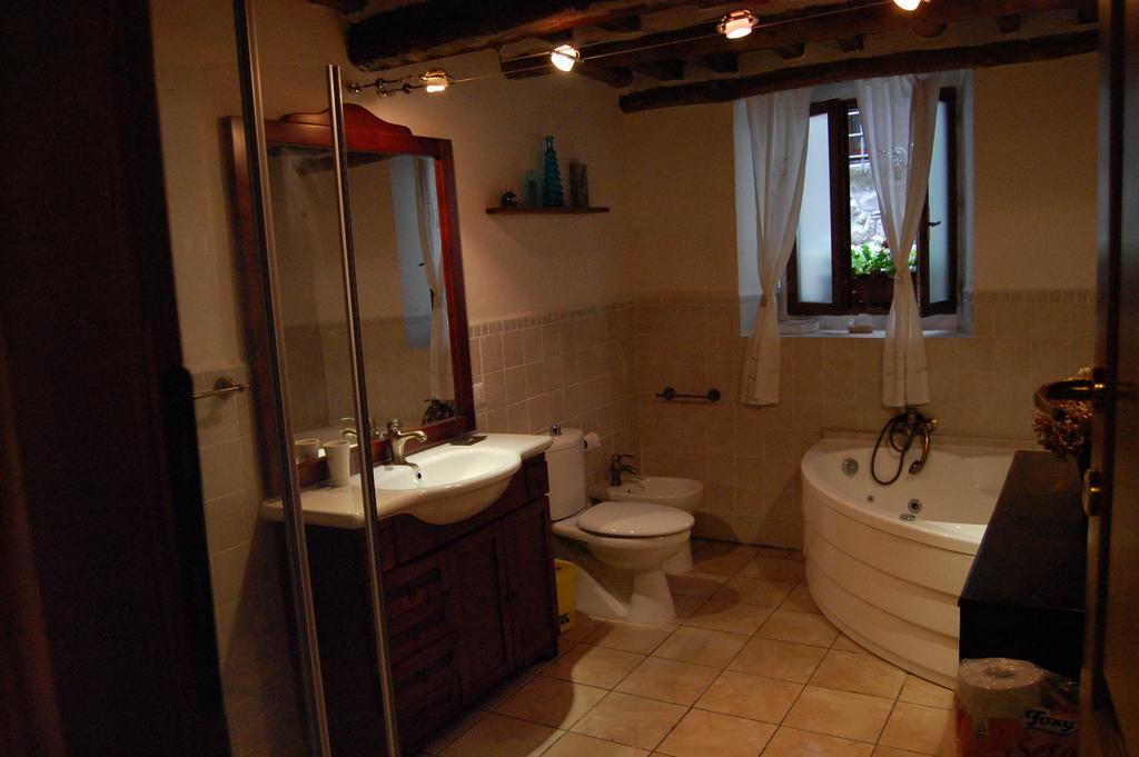 Casa Webb Βίλα Bagni di Lucca Δωμάτιο φωτογραφία