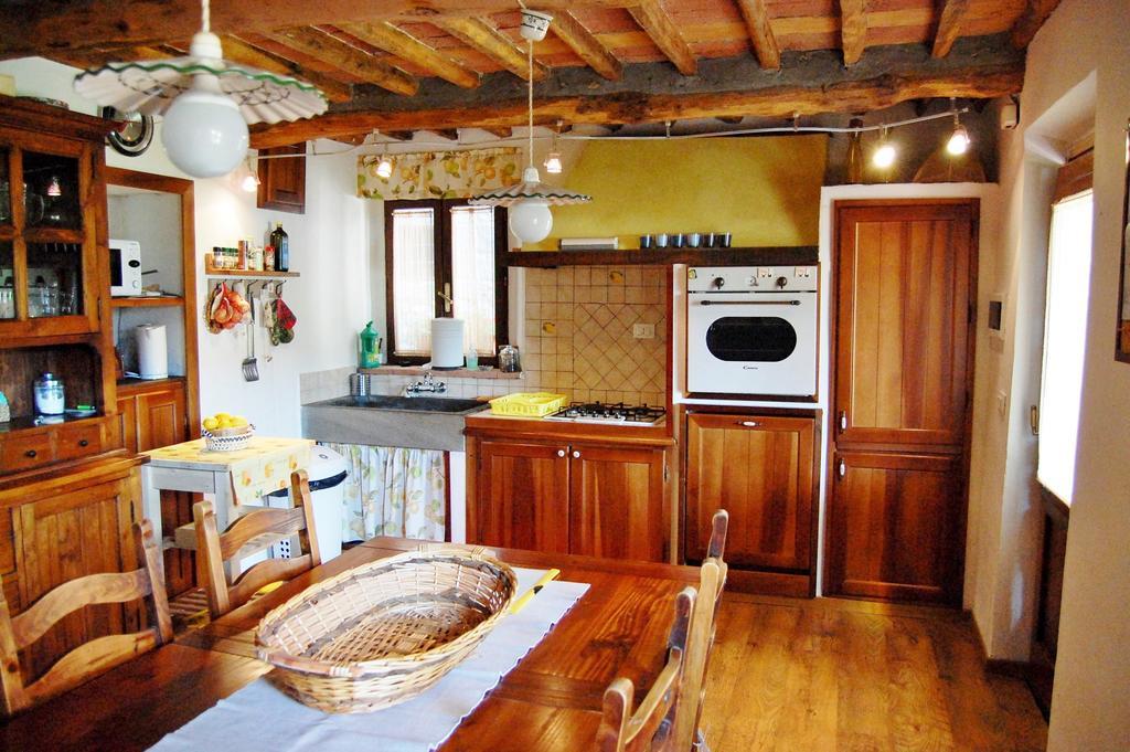 Casa Webb Βίλα Bagni di Lucca Δωμάτιο φωτογραφία